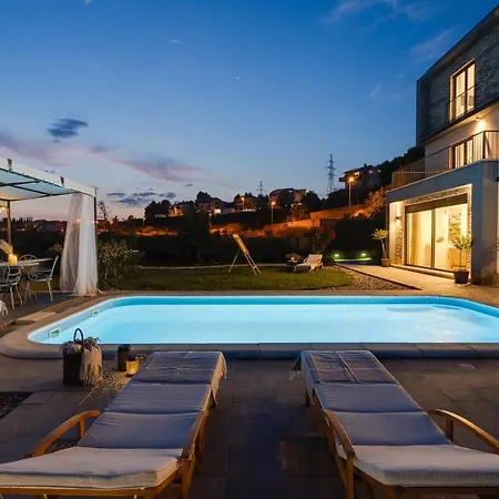 New Seaview Judita With 26sqm Pool, 5 Bedrooms, Playroom Villa