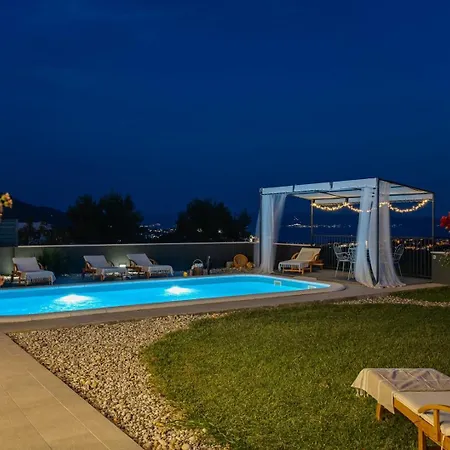 New Seaview Judita With 26sqm Pool, 5 Bedrooms, Playroom Villa