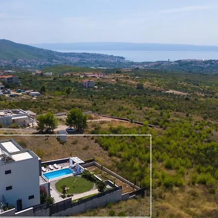 New Seaview Judita With 26sqm Pool, 5 Bedrooms, Playroom *